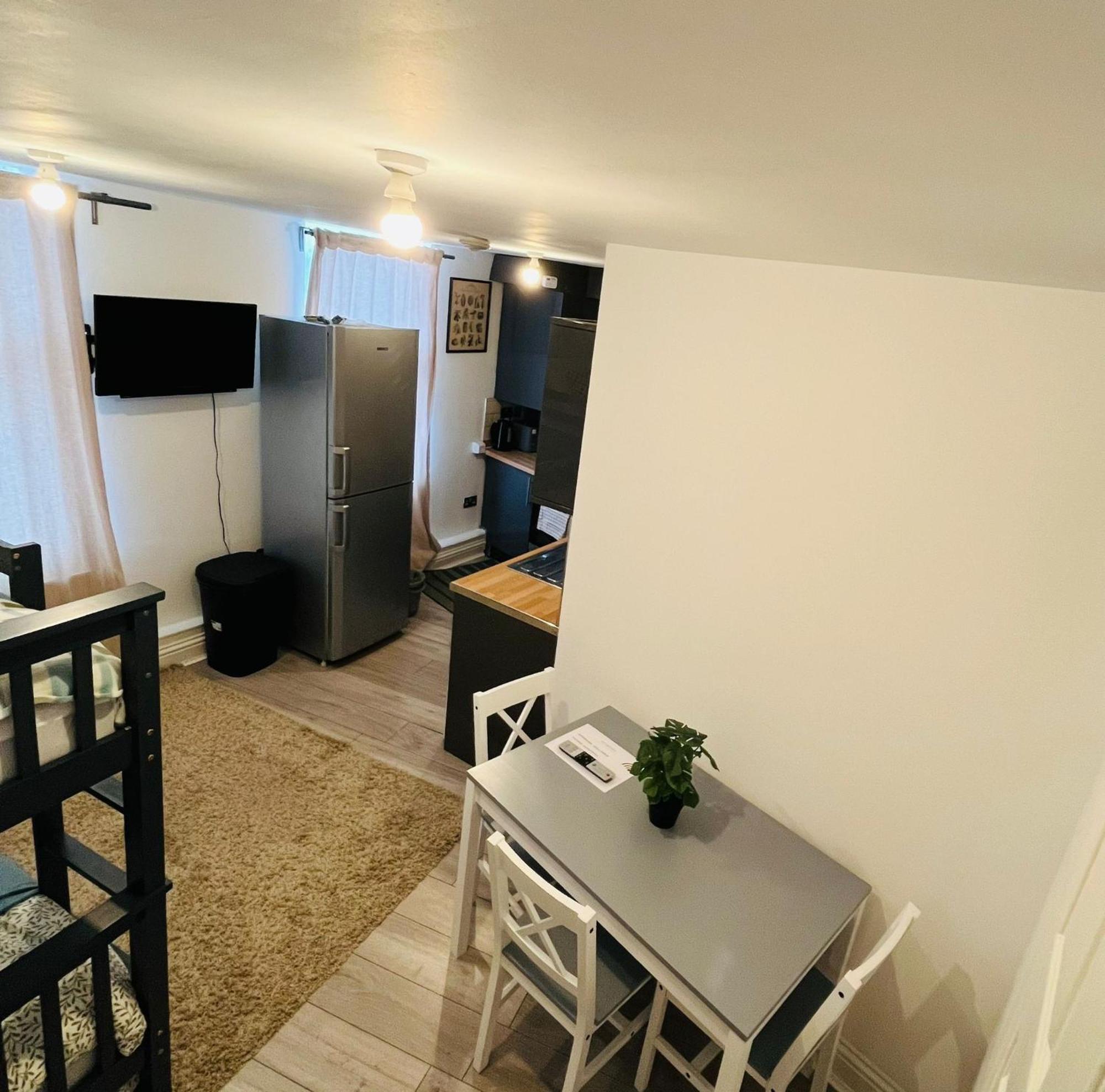 Willesden J Guest Home 4 Londyn Pokój zdjęcie
